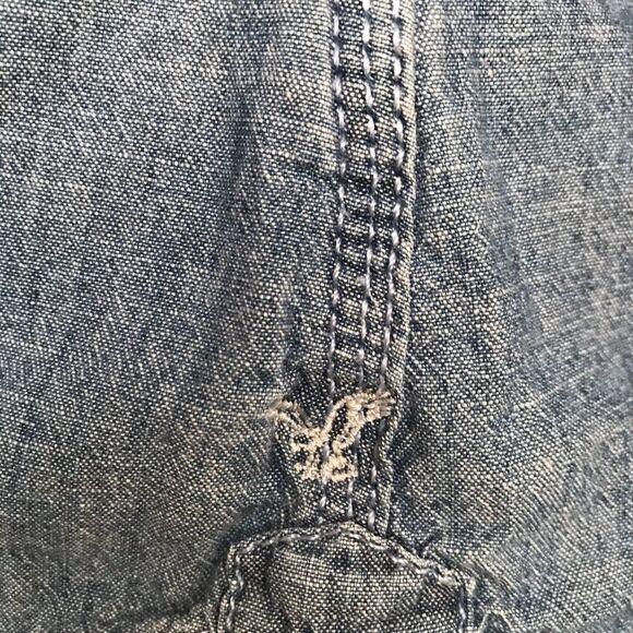 American Eagle Outfitters Denim Button down sz M - Picture 3 of 6